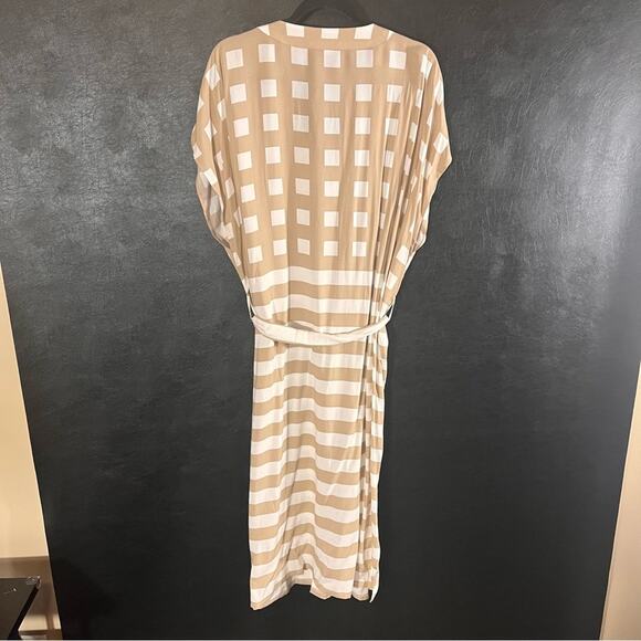 Garnet Hill Tan and White Checkered Midi Dress - Picture 2 of 11